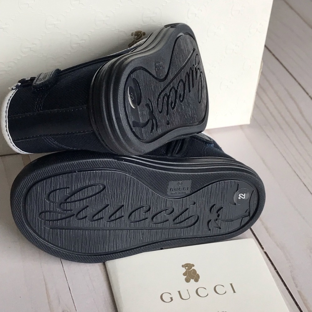 AUTHENTIC Baby Gucci Canvas Sneakers - Picture 4 of 8